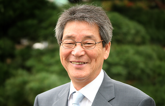 초허당 권오춘 동국대 종신 석좌교수, 동국대에 5천만 원 기부